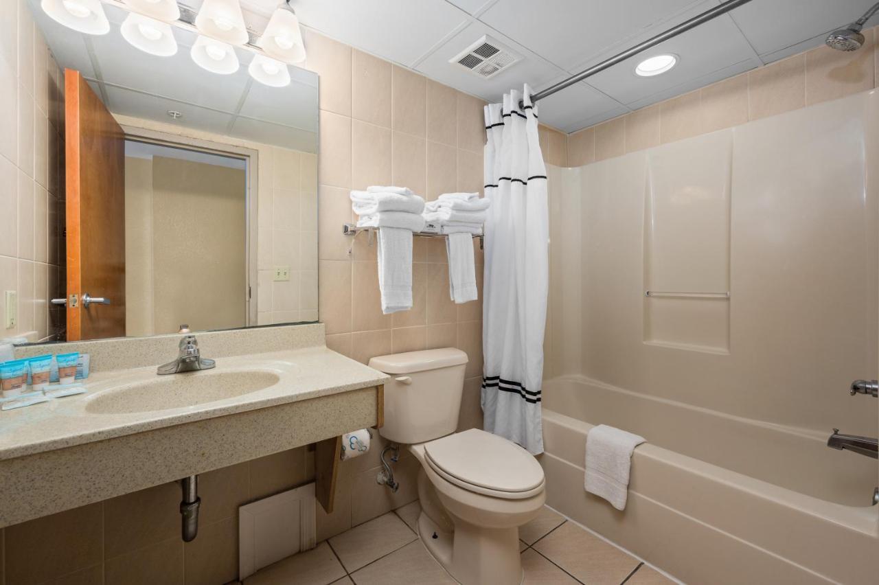 Standard View Queen Room at Crystal Beach Hotel