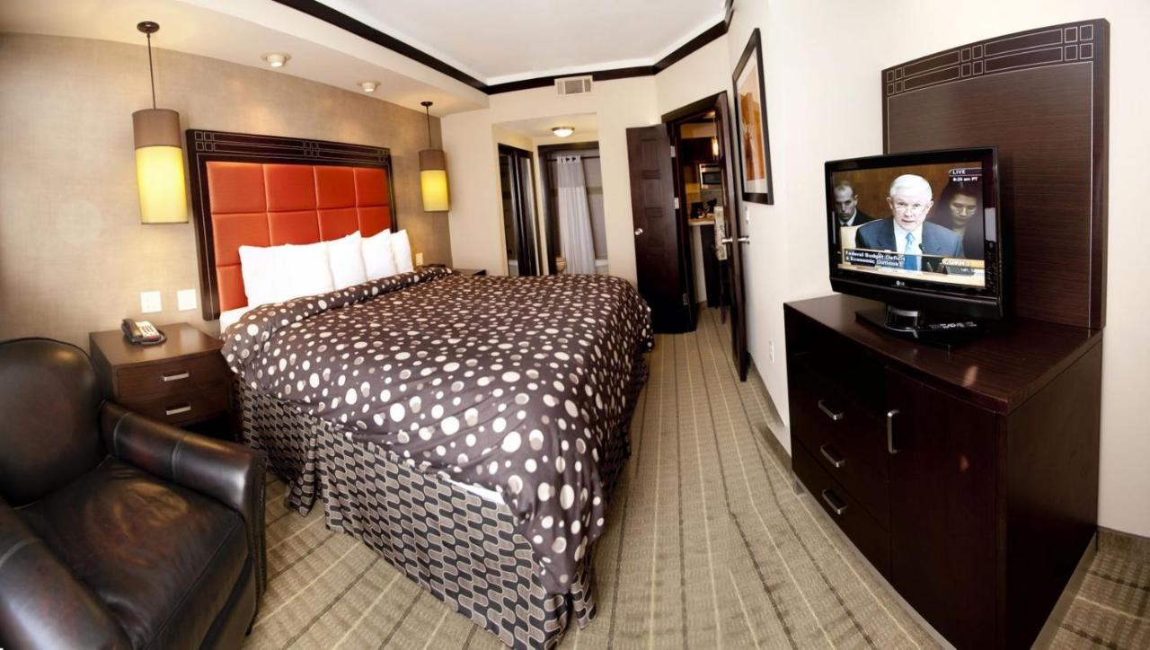 One-Bedroom King Suite with Sofa Bed at Staybridge Suites DFW Airport North by IHG