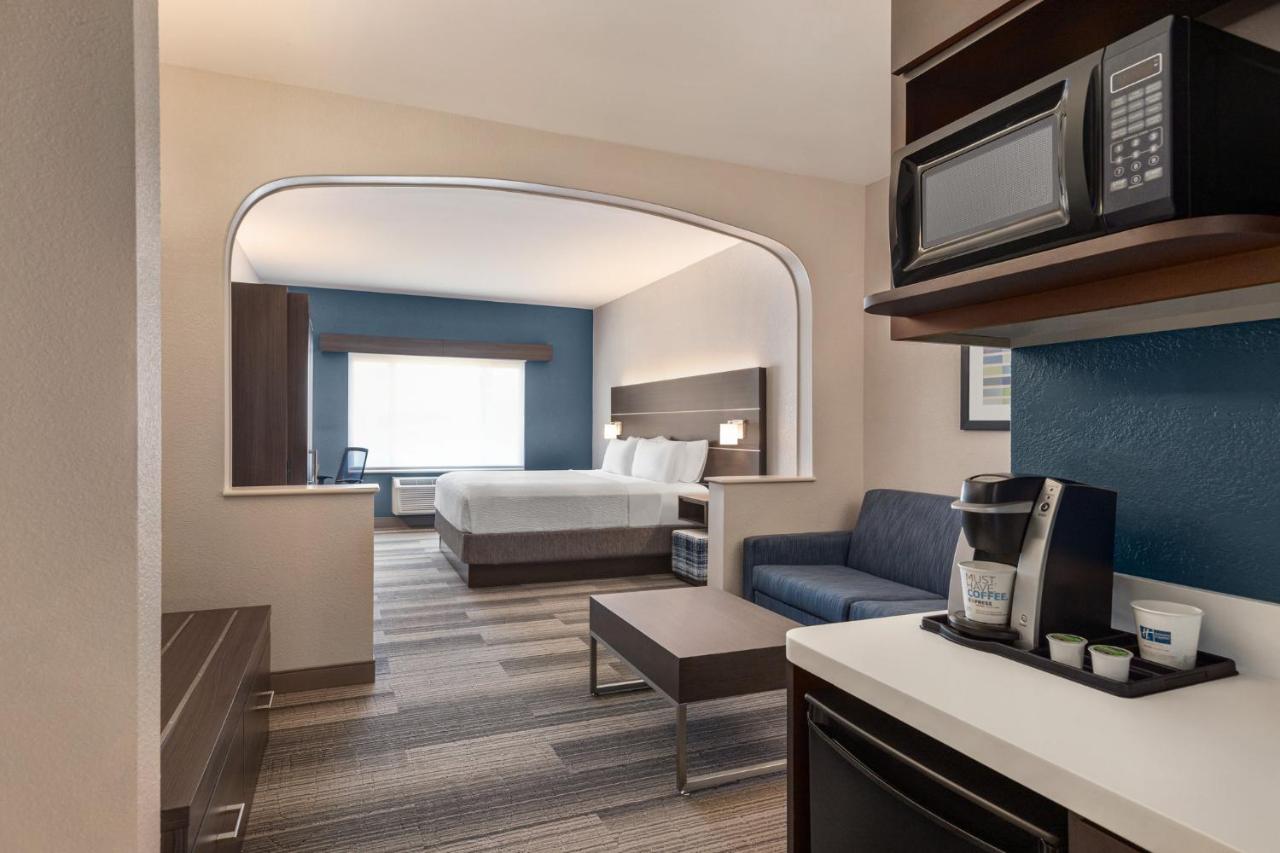 Suite - Mobility Access/Hearing Accessible at Holiday Inn Express Hotel & Suites Denver Airport by IHG