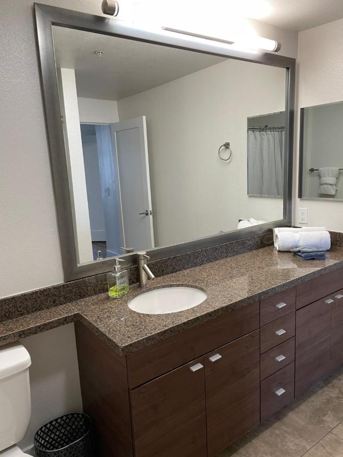  | Villa Marina - Luxe Condo in Marina Del Rey - 2 Master Suites