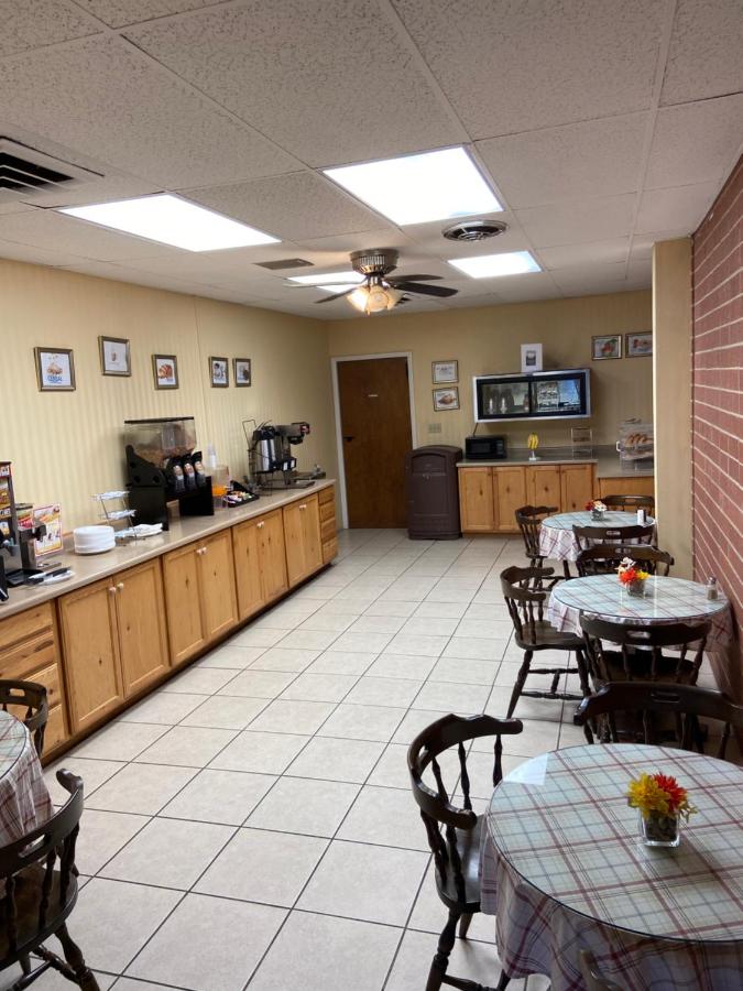 | Econo Lodge Salina Scenic Route 89 & I-70