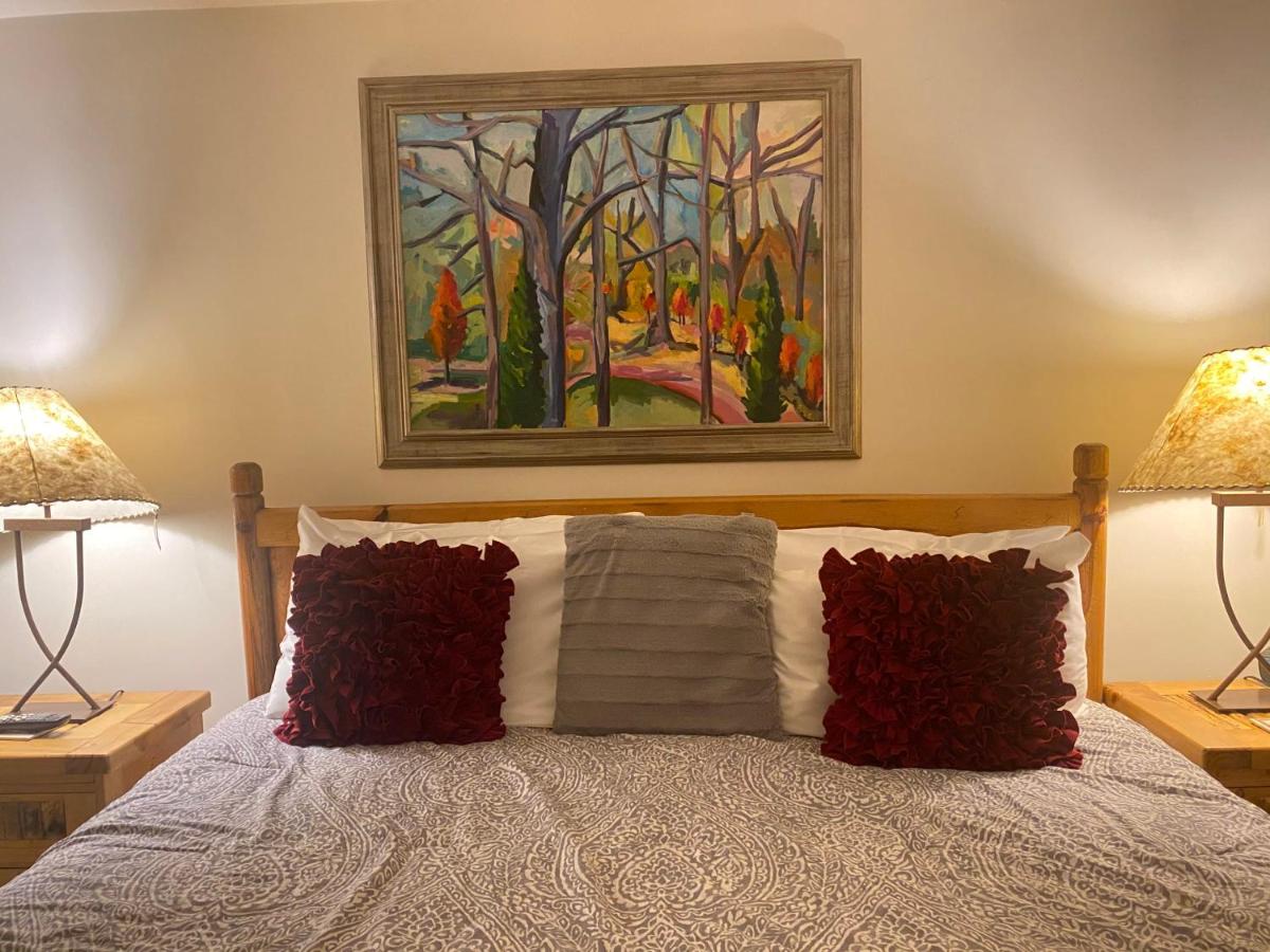 | King size bed in vail village