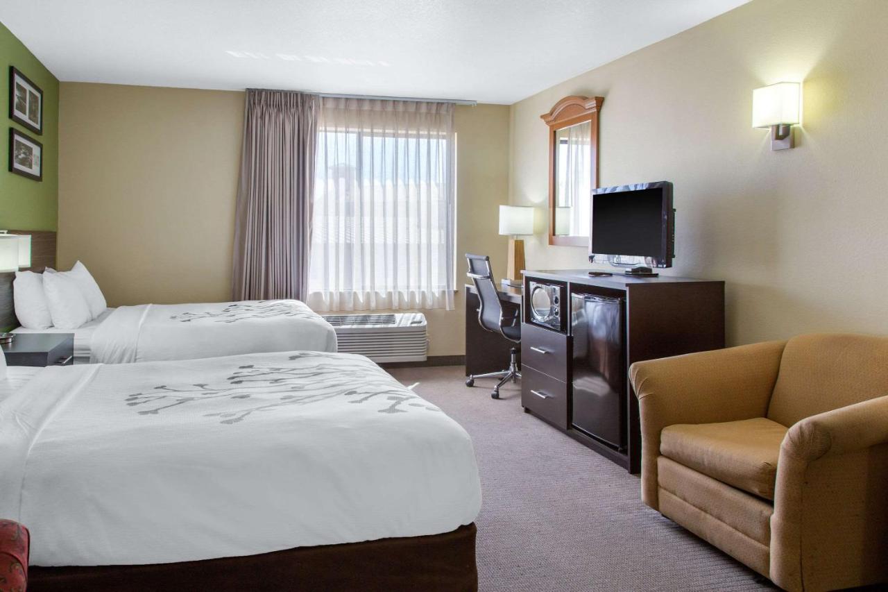 Queen Suite with Two Queen Beds - Non-Smoking at Sleep Inn & Suites Bakersfield North