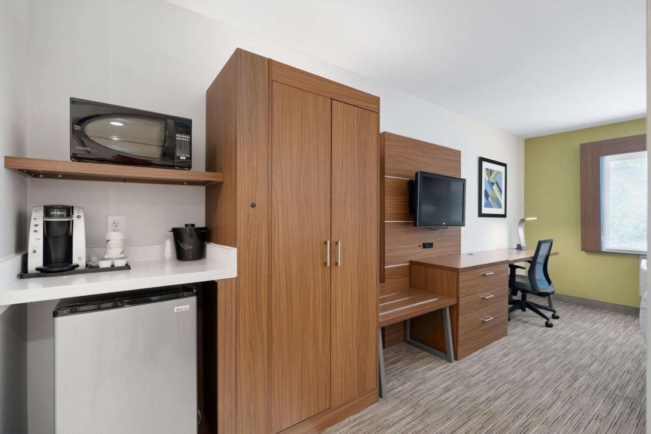  | Holiday Inn Express & Suites Phoenix Tempe - University