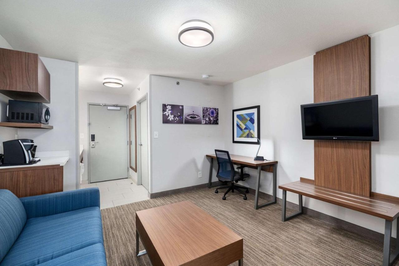  | Holiday Inn Express & Suites Phoenix Tempe - University