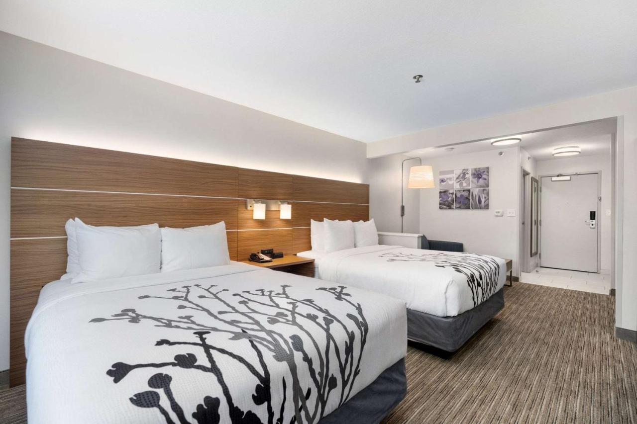  | Holiday Inn Express & Suites Phoenix Tempe - University