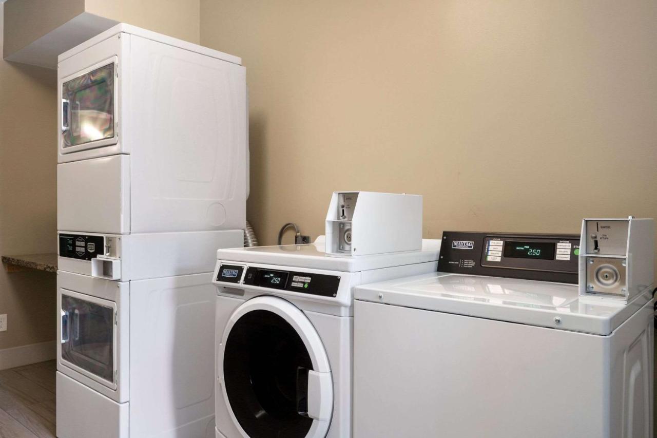  | Holiday Inn Express & Suites Phoenix Tempe - University