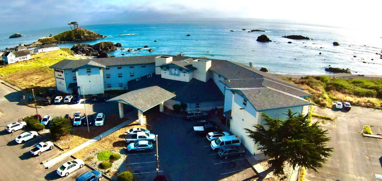  | Oceanfront Lodge