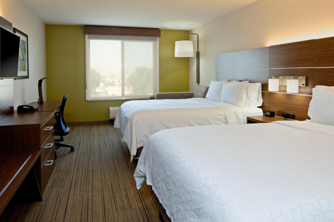 | Holiday Inn Express Fresno South, an IHG Hotel