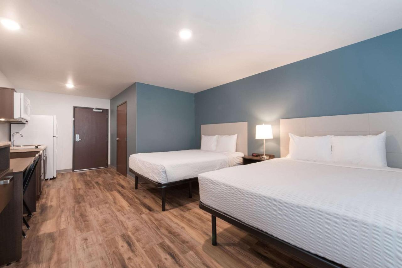Queen Room with Two Queen Beds with Accessible Tub - Accessible/Non Smoking at Woodspring Suites Philadelphia Northeast