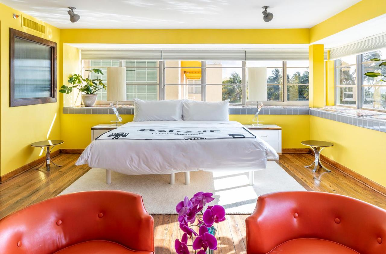 King Suite with Ocean View at Pelican Hotel