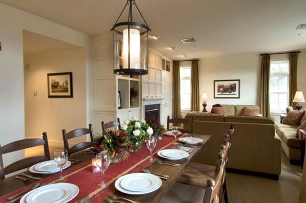 | Clay Brook Hotel at Sugarbush