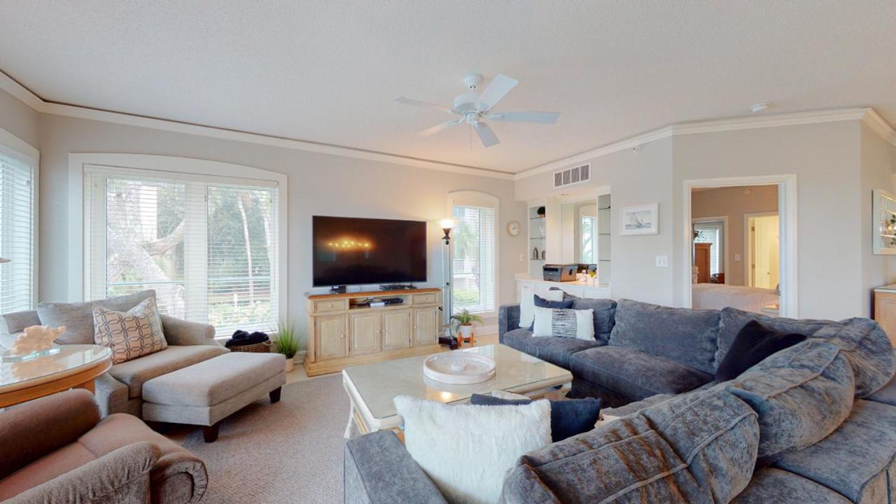 | 2118 Windsor Place II