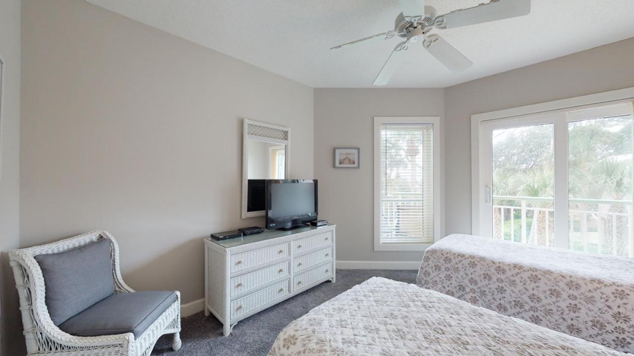| 2118 Windsor Place II