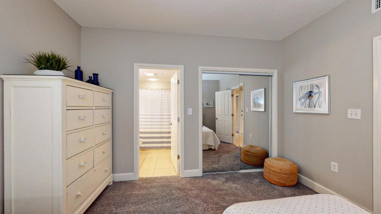 | 2118 Windsor Place II