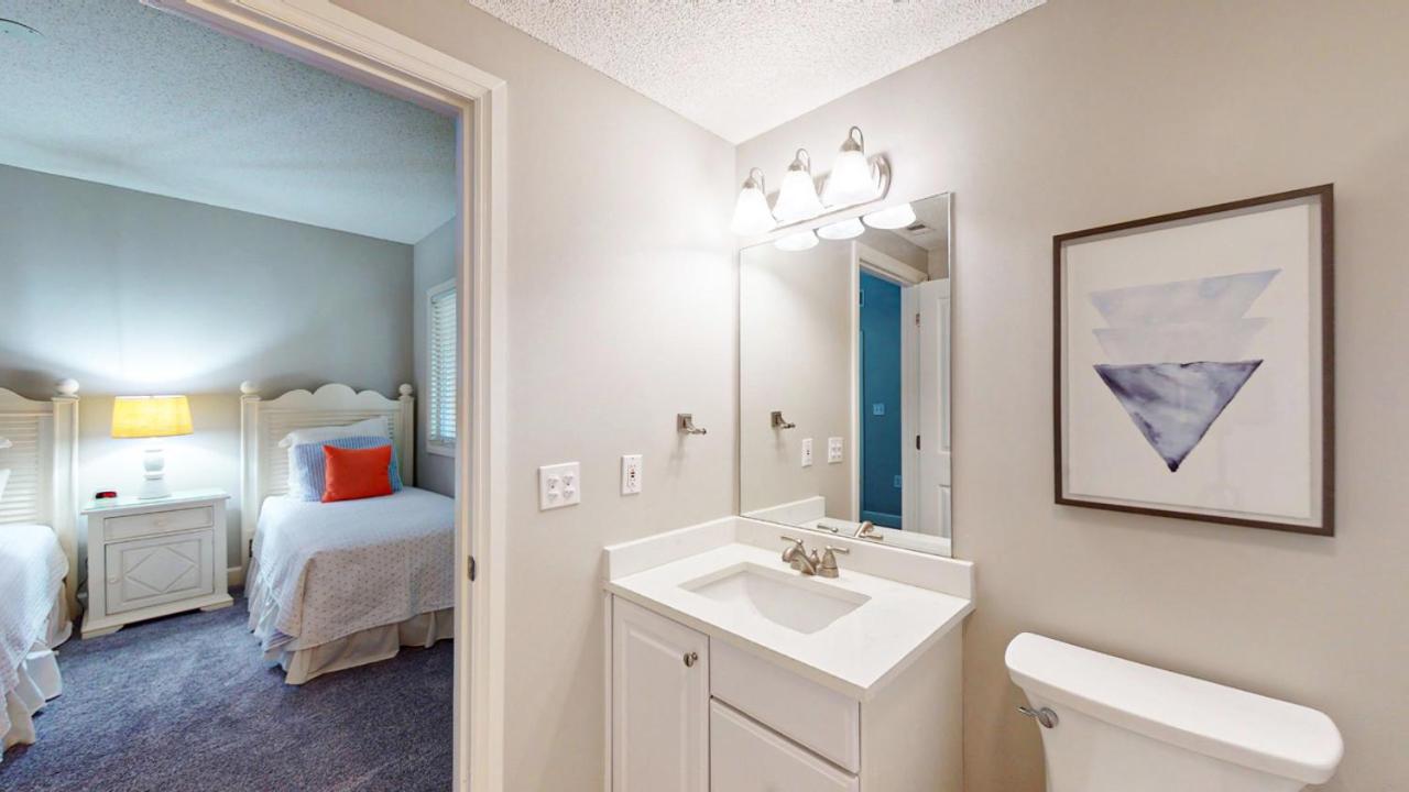 | 2118 Windsor Place II