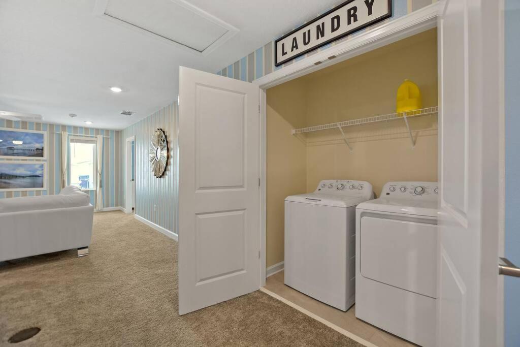  | Luxury Villa near Disney 8 Bedroom Private Pool & Playground