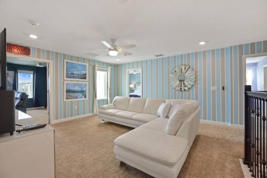  | Luxury Villa near Disney 8 Bedroom Private Pool & Playground