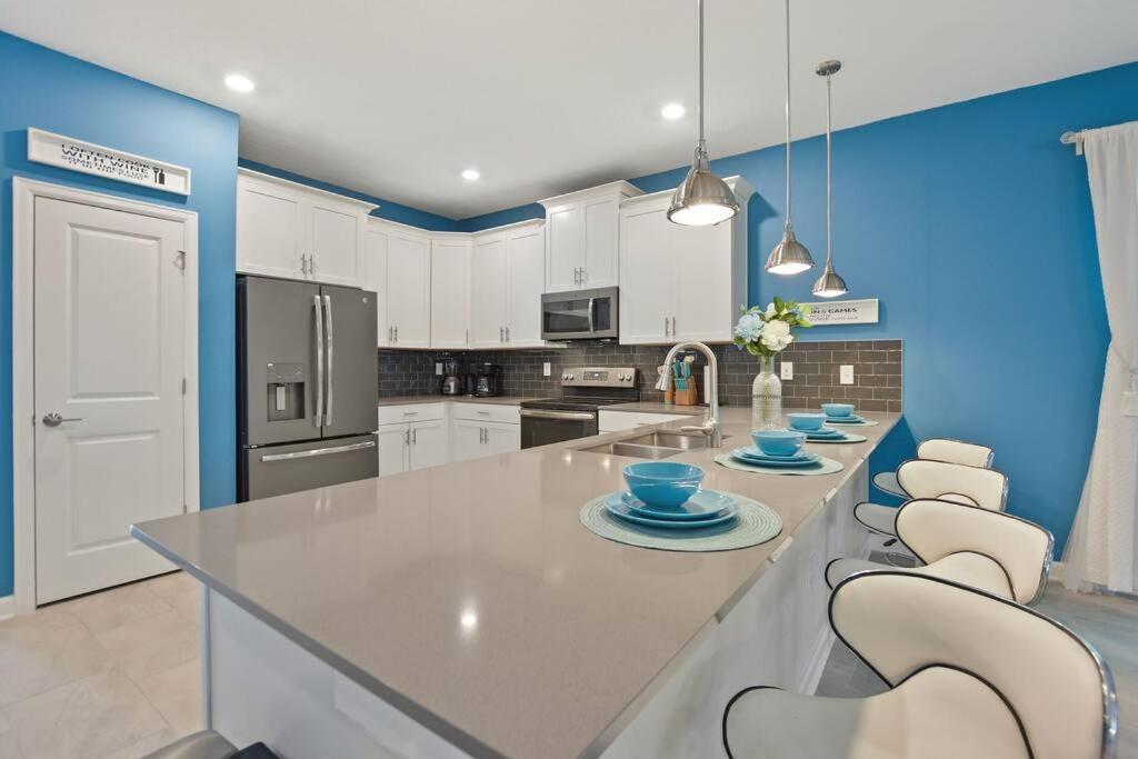  | Luxury Villa near Disney 8 Bedroom Private Pool & Playground