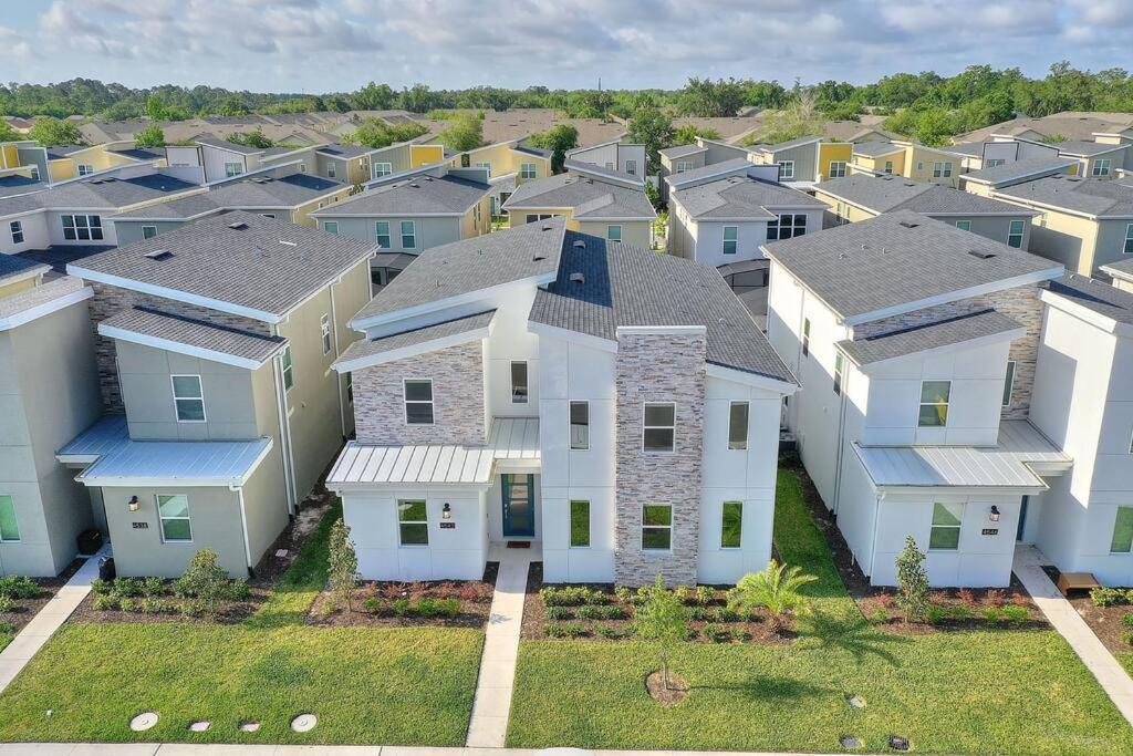  | Luxury Villa near Disney 8 Bedroom Private Pool & Playground