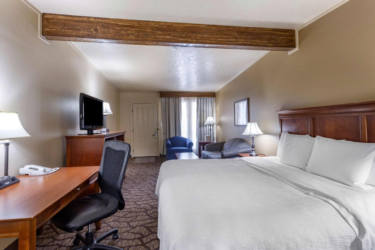 King Room - Disability Access/Non-Smoking at Best Western Dunmar Inn