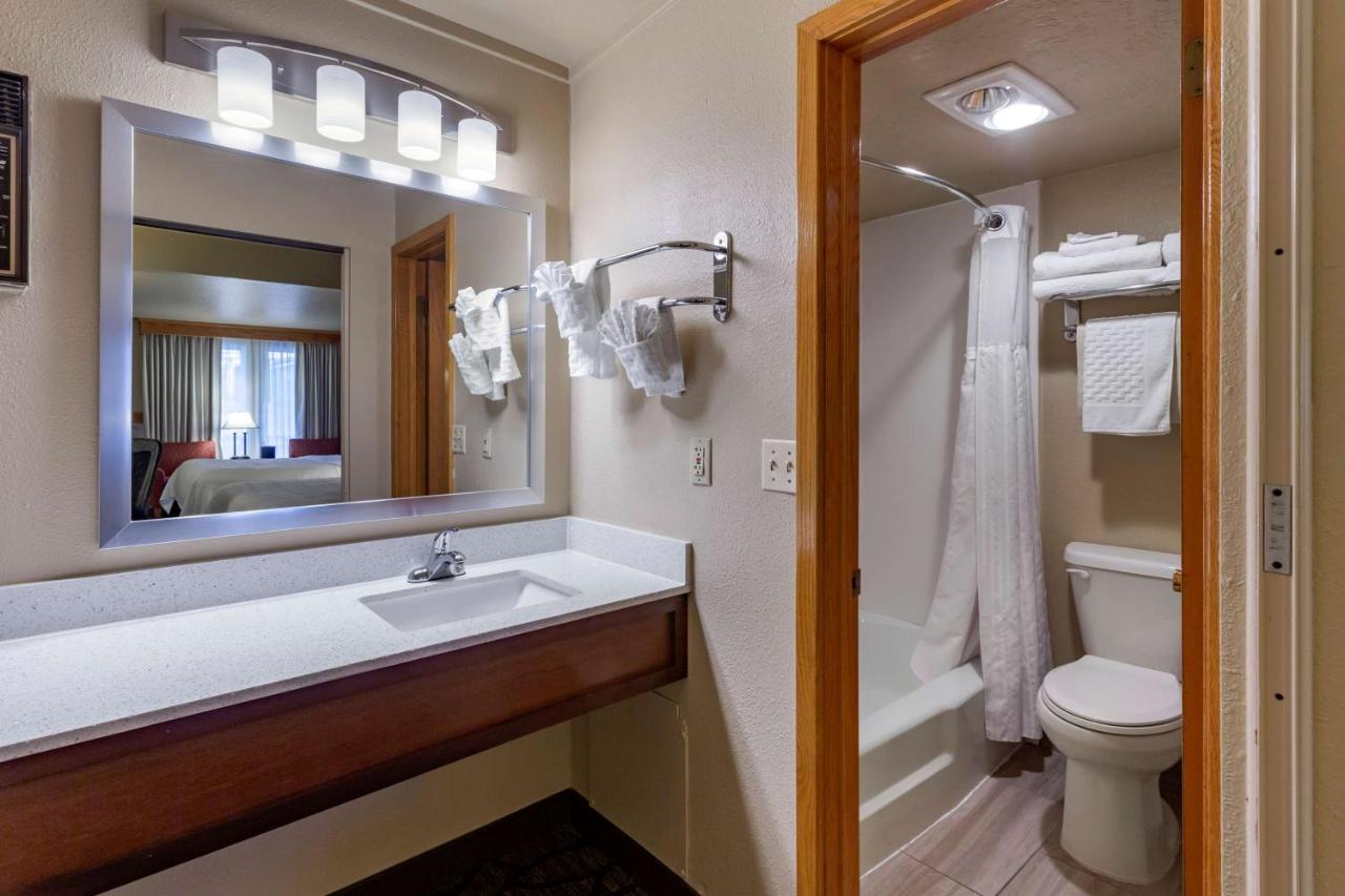 King Room with Two King Beds - Non-Smoking at Best Western Dunmar Inn