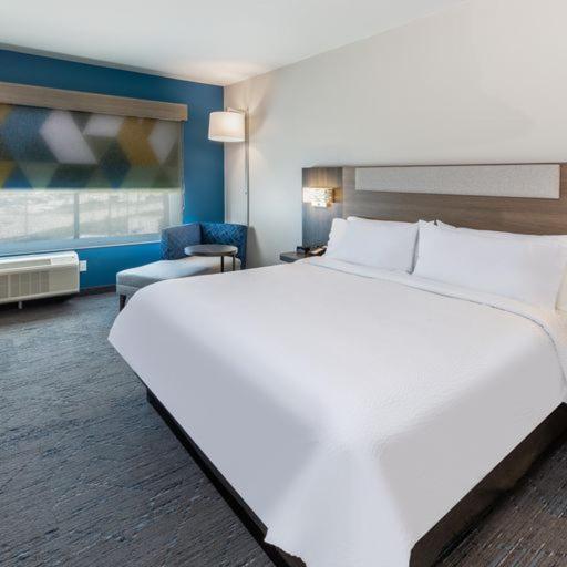 | Holiday Inn Express & Suites - Houston SW - Rosenberg, an IHG Hotel