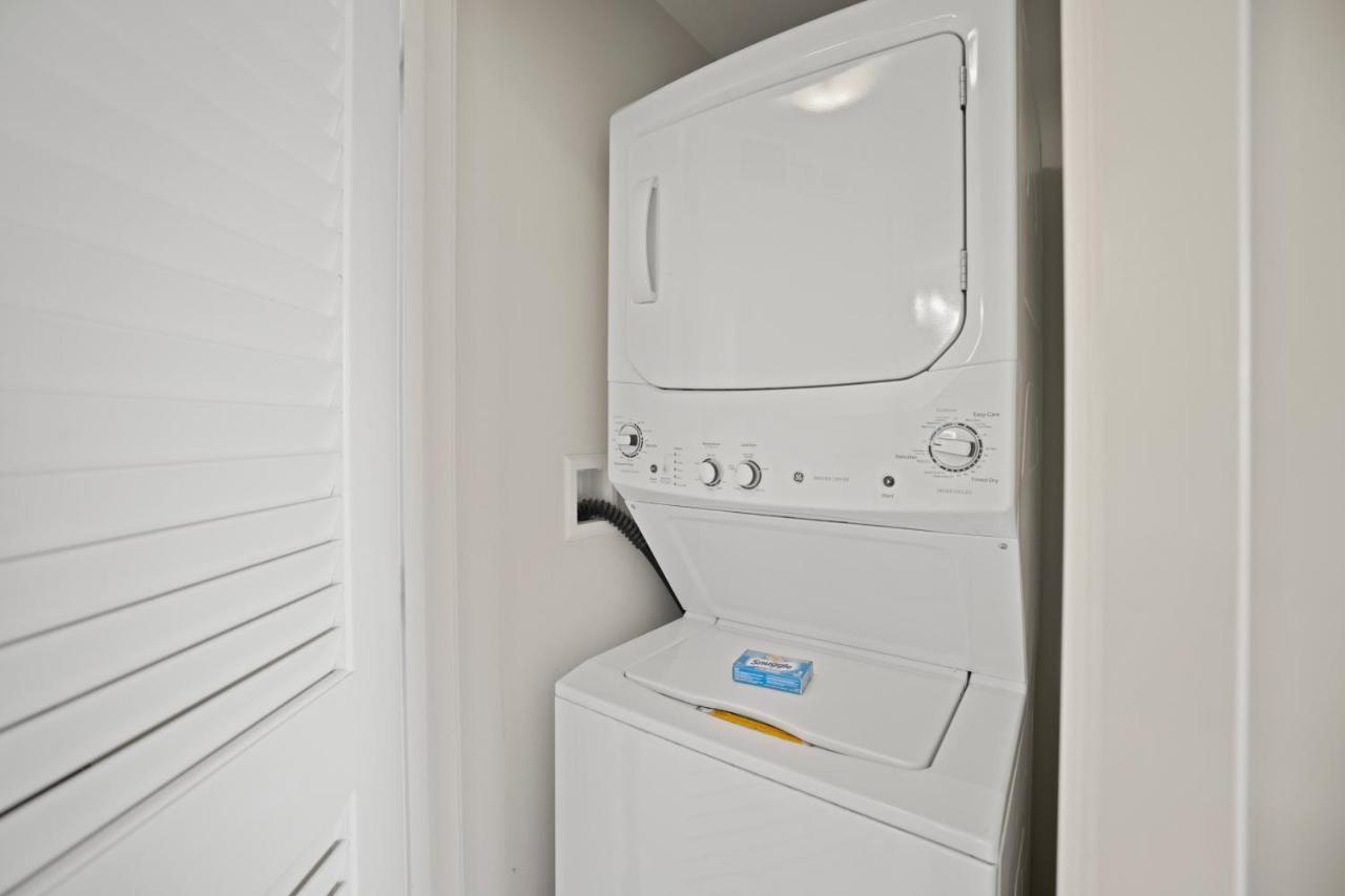 Two-Bedroom Apartment at Placemakr Premier SoBro
