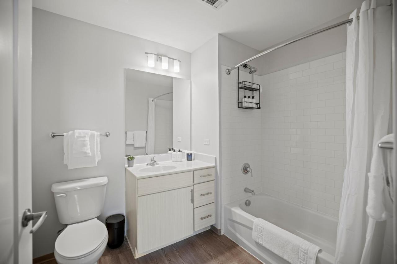 Standard Studio at Placemakr Premier SoBro
