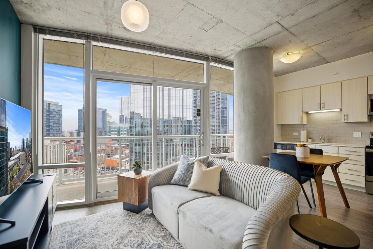 Standard Studio at Placemakr Premier SoBro