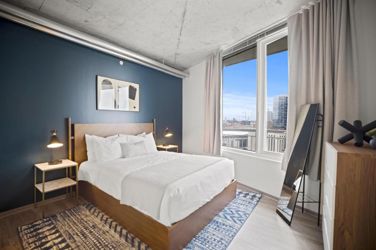 Standard Studio at Placemakr Premier SoBro