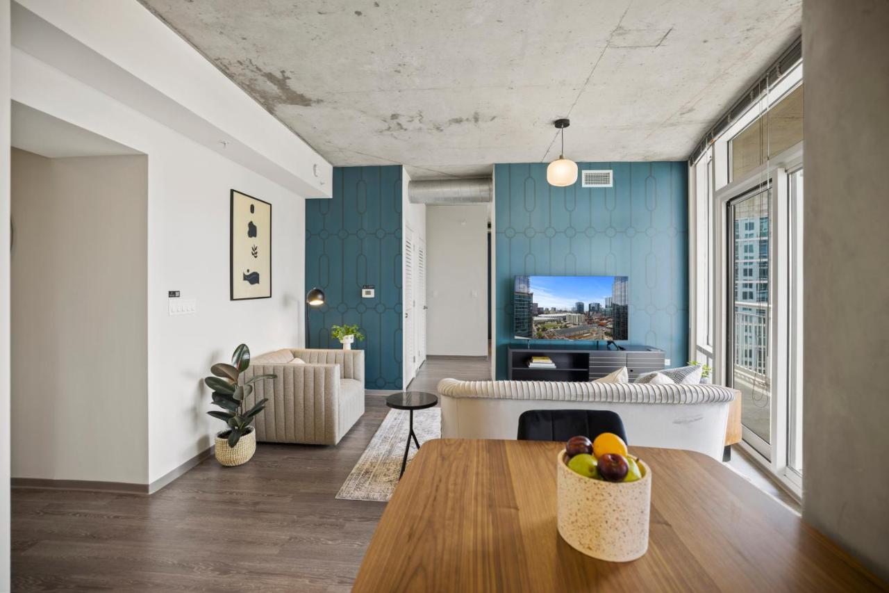 Standard Studio at Placemakr Premier SoBro