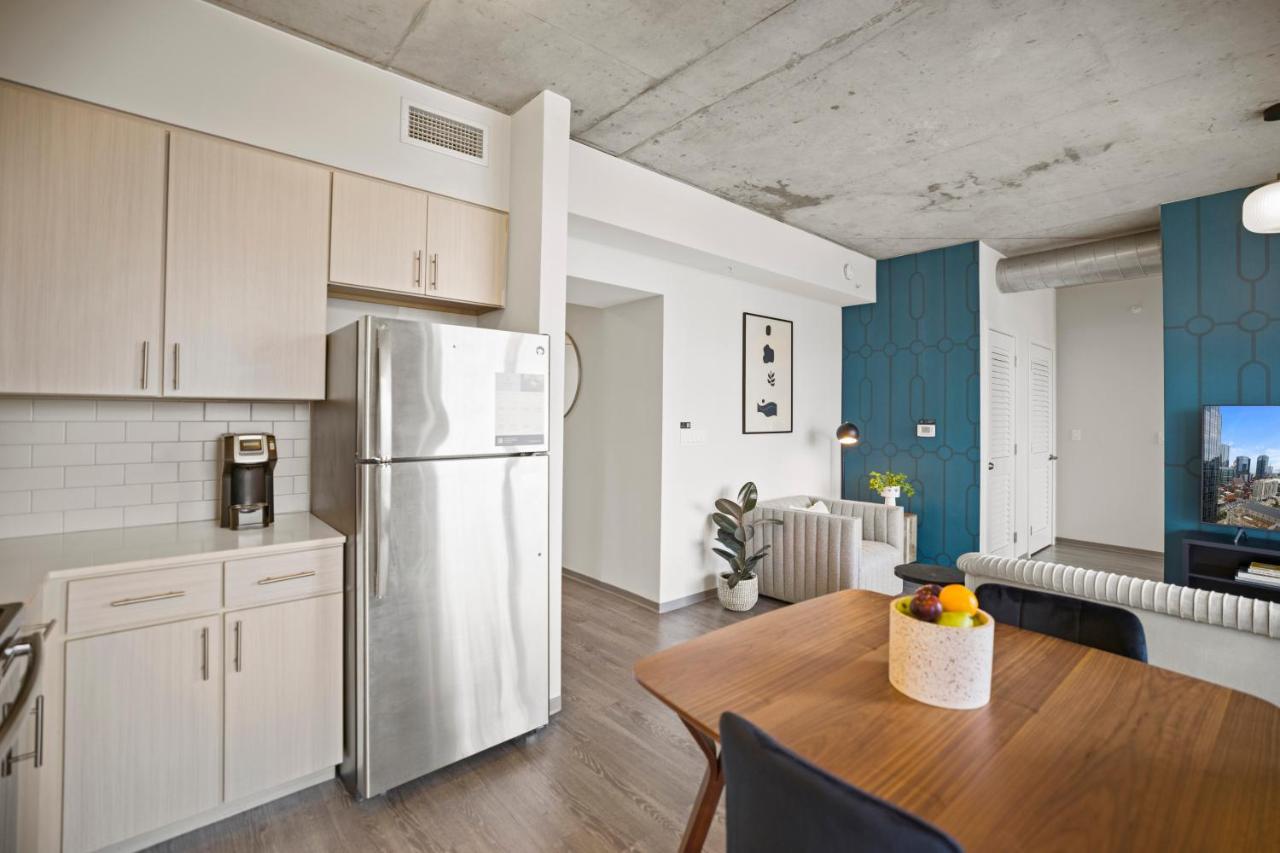 Standard Studio at Placemakr Premier SoBro