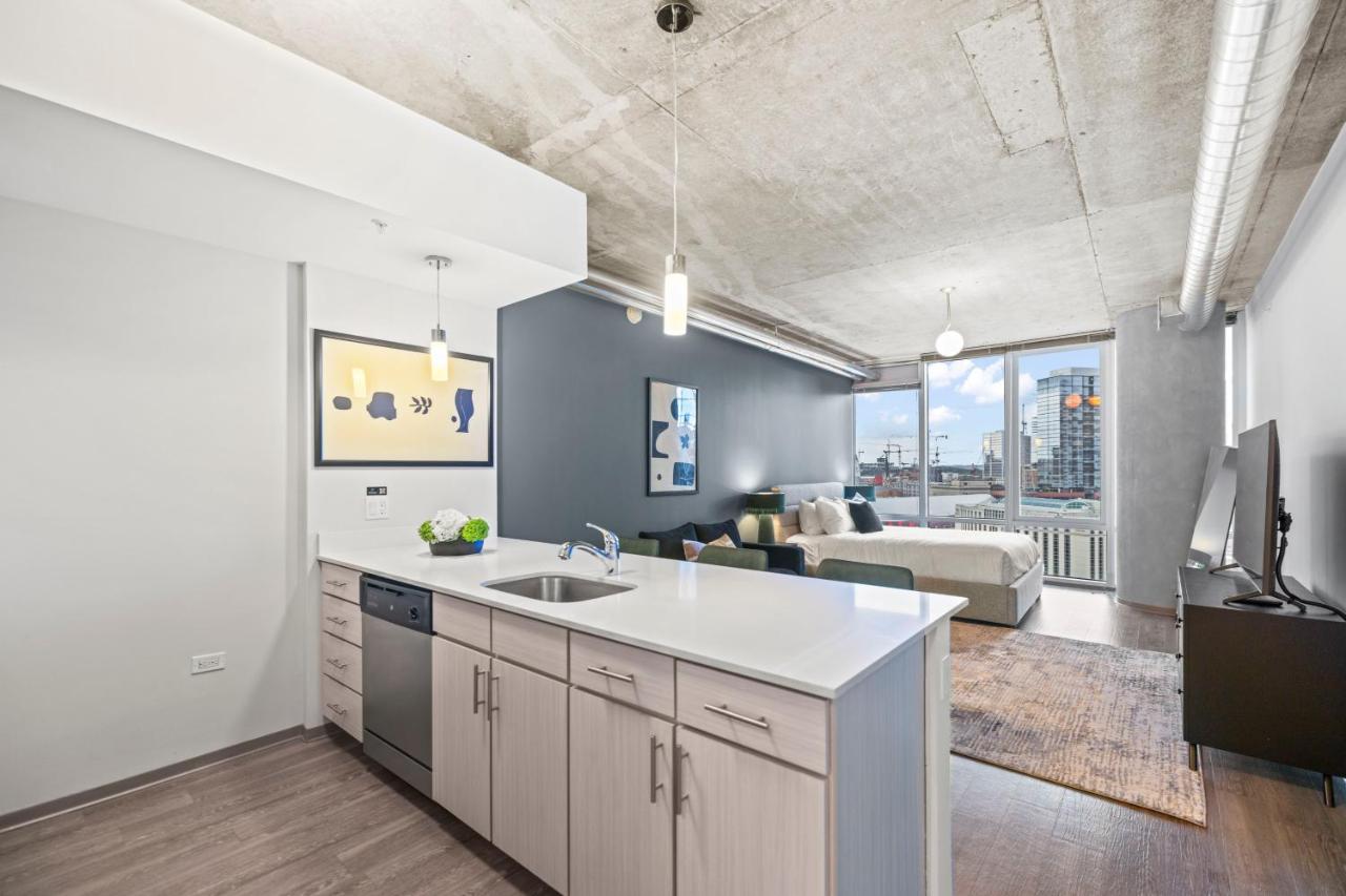 Studio at Placemakr Premier SoBro