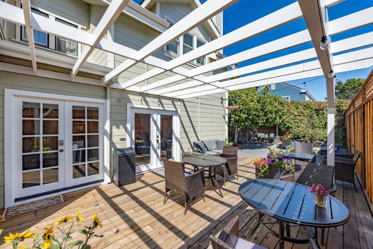 | Nantucket Whale Inn, Half Moon Bay