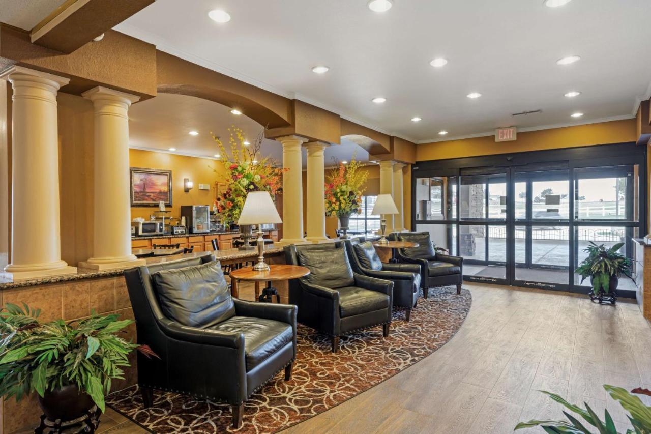 | Best Western Plus Red River Inn