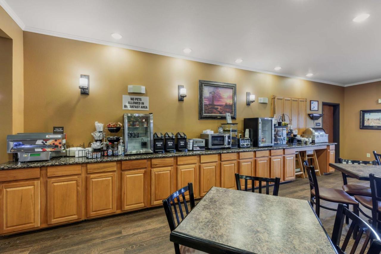 | Best Western Plus Red River Inn