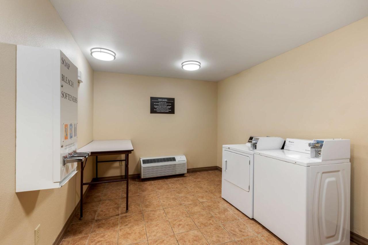 | Best Western Plus Red River Inn