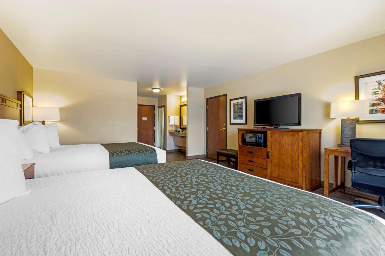 | Best Western Plus Red River Inn