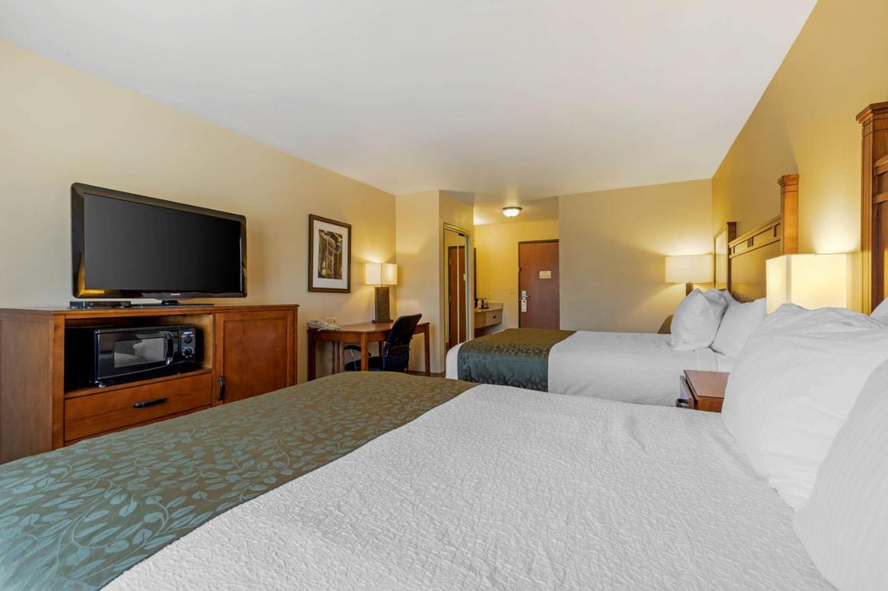 | Best Western Plus Red River Inn