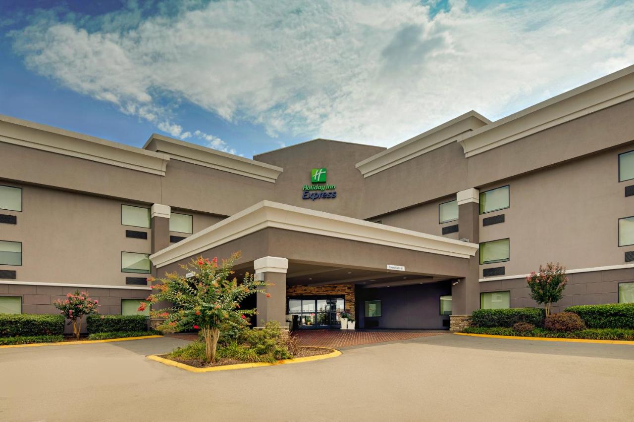  | Holiday Inn Express Nashville W-I40, an IHG Hotel