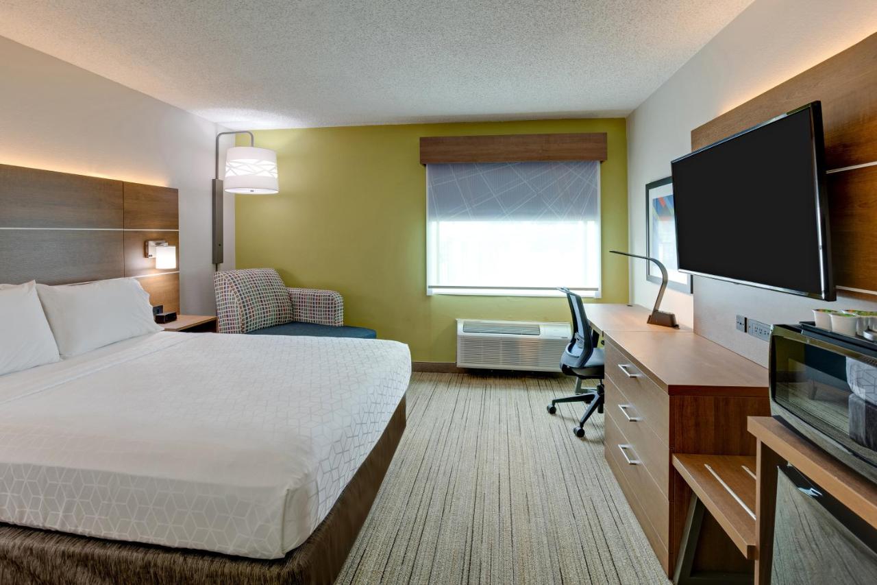  | Holiday Inn Express Nashville W-I40, an IHG Hotel