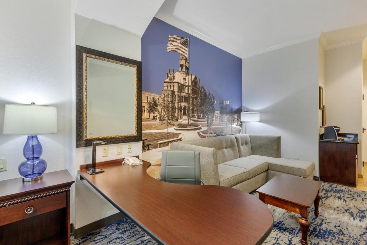 King Suite with Sofa Bed - Non-Smoking at Clarion Pointe Sulphur Springs