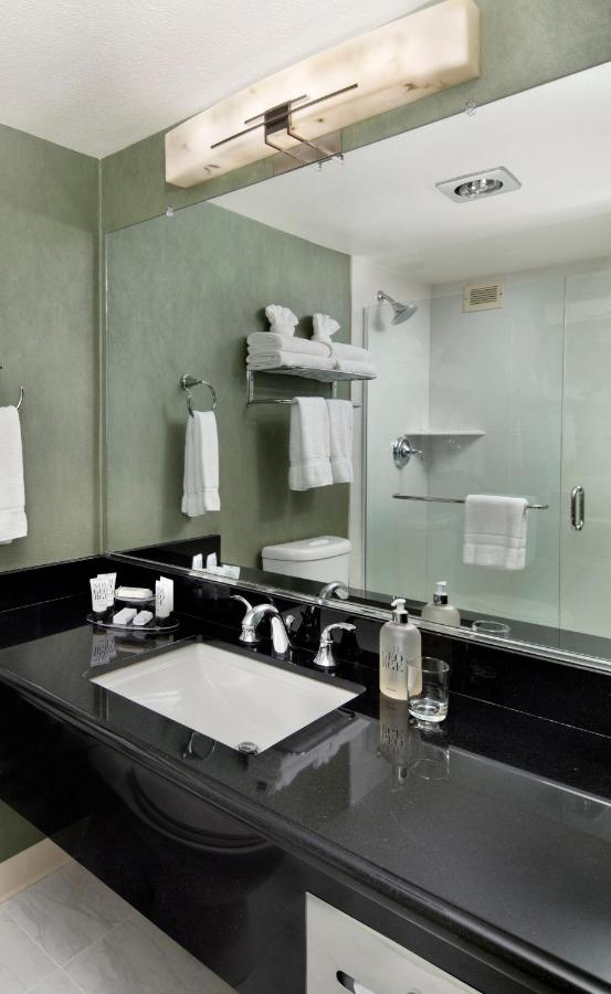 King Room at Maple Tree Inn