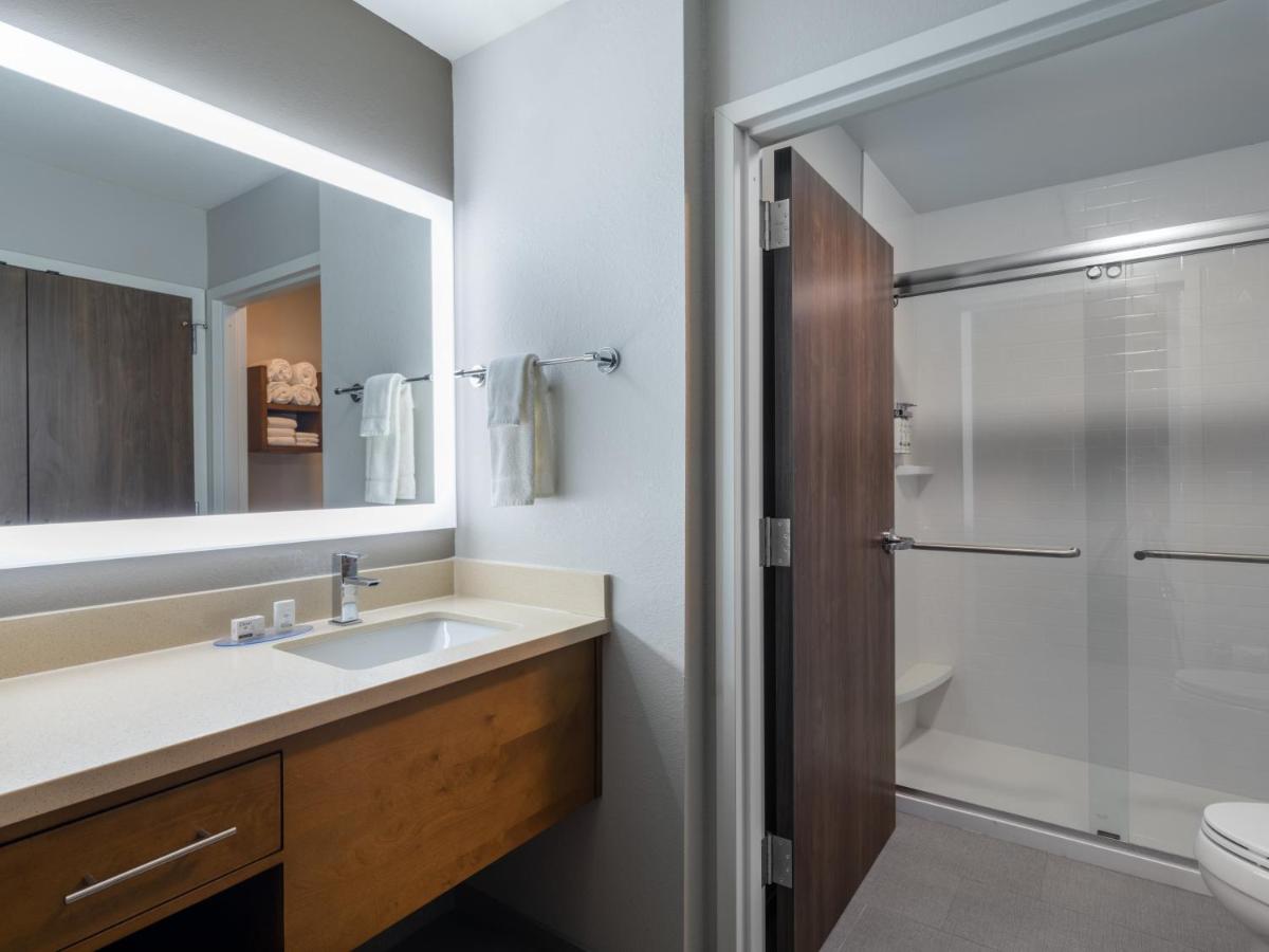 King Studio Suite - Hearing Accessible/Non-Smoking at Staybridge Suites Sioux City Southeast by IHG