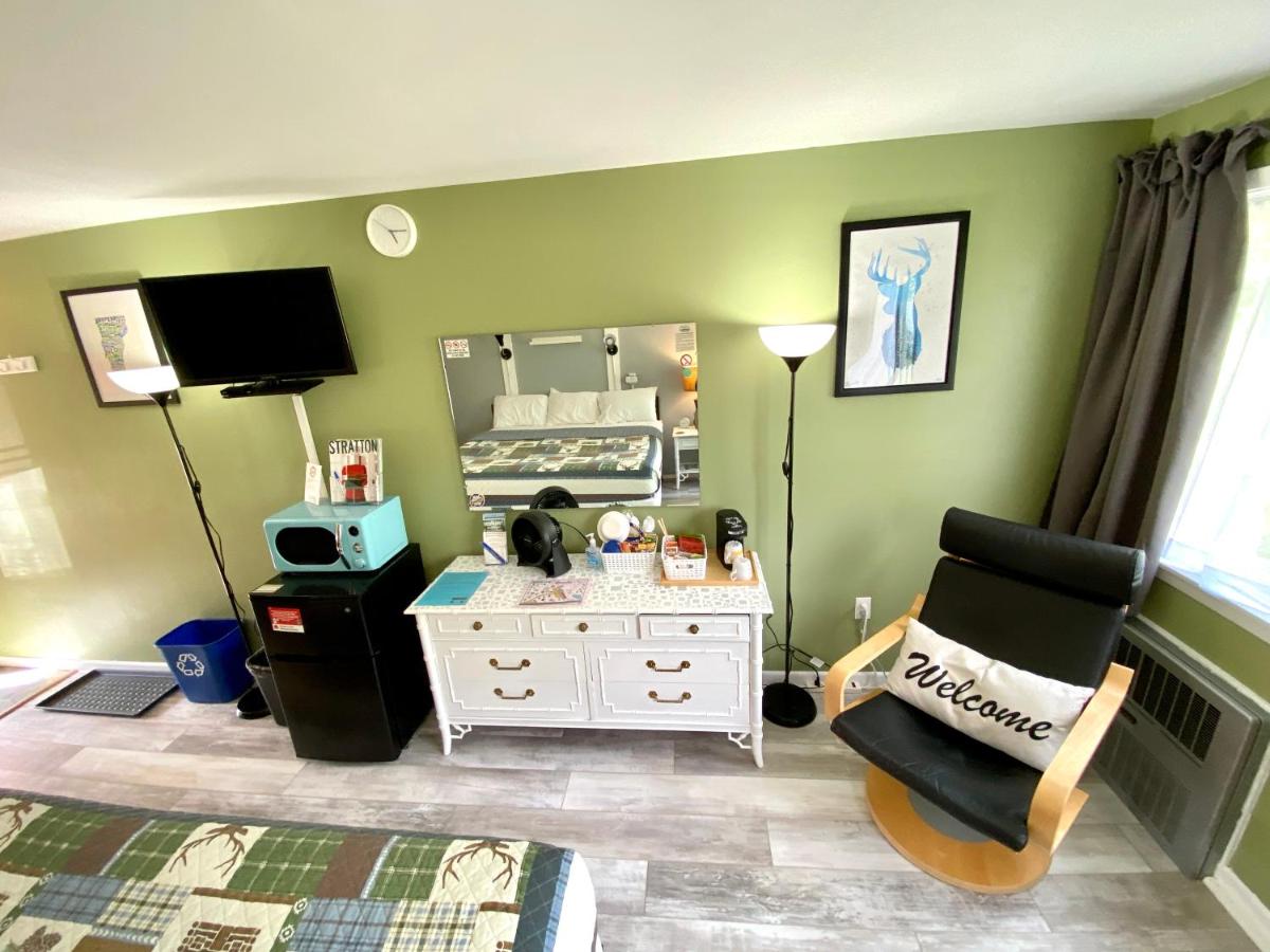 | Snowdon Chalet Motel