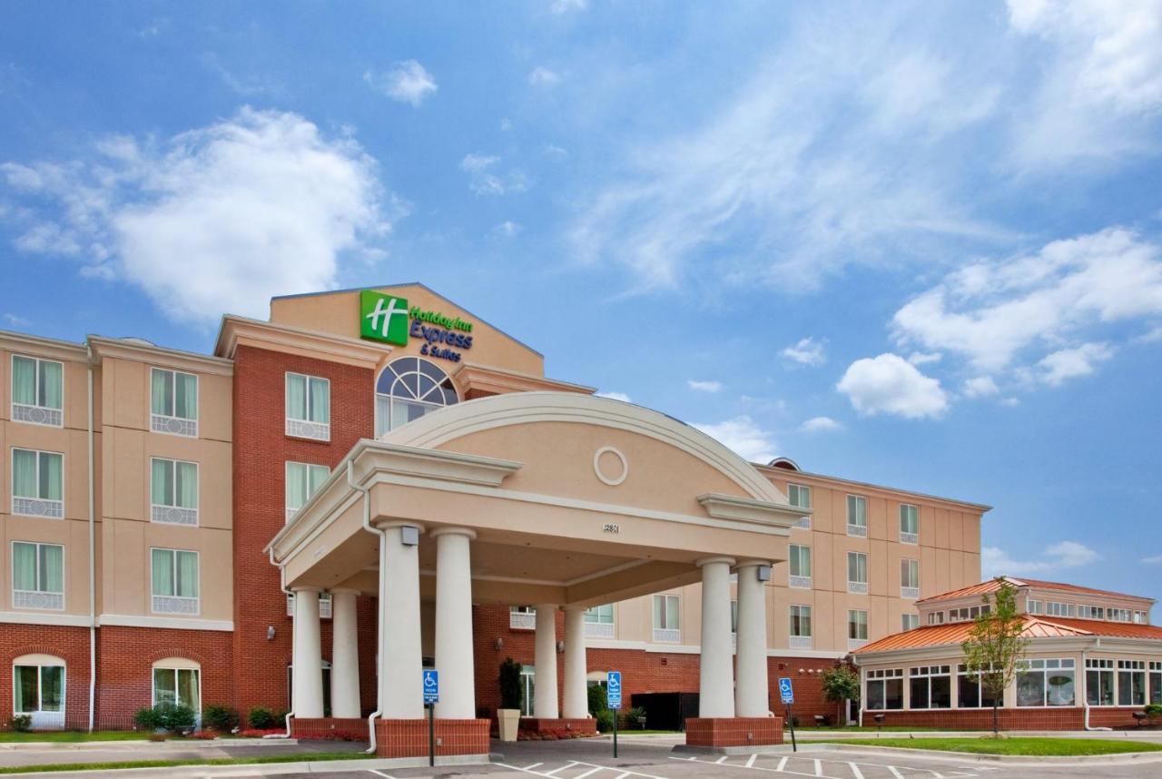  | Holiday Inn Express Hotel & Suites Kansas City - Grandview