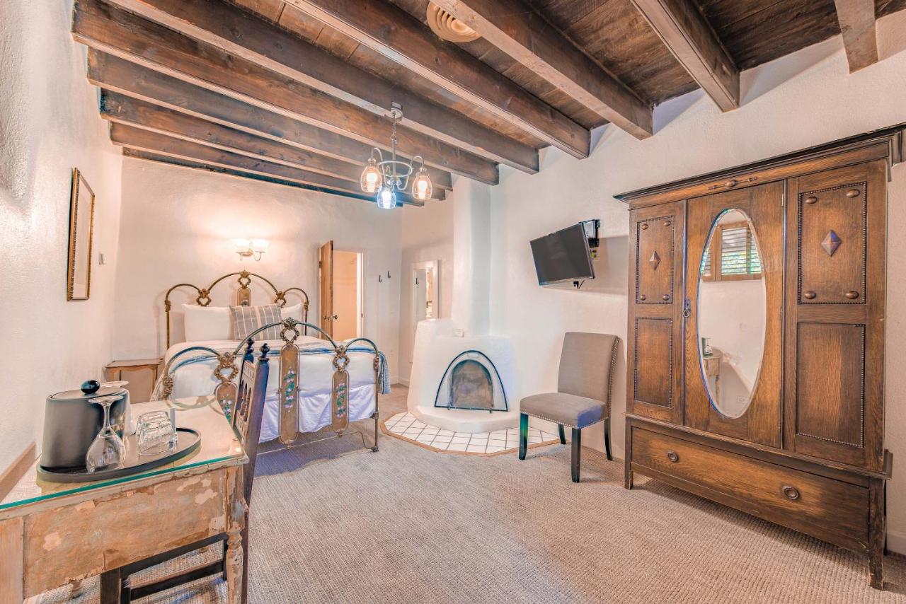 Small Double Room at The Historic Taos Inn
