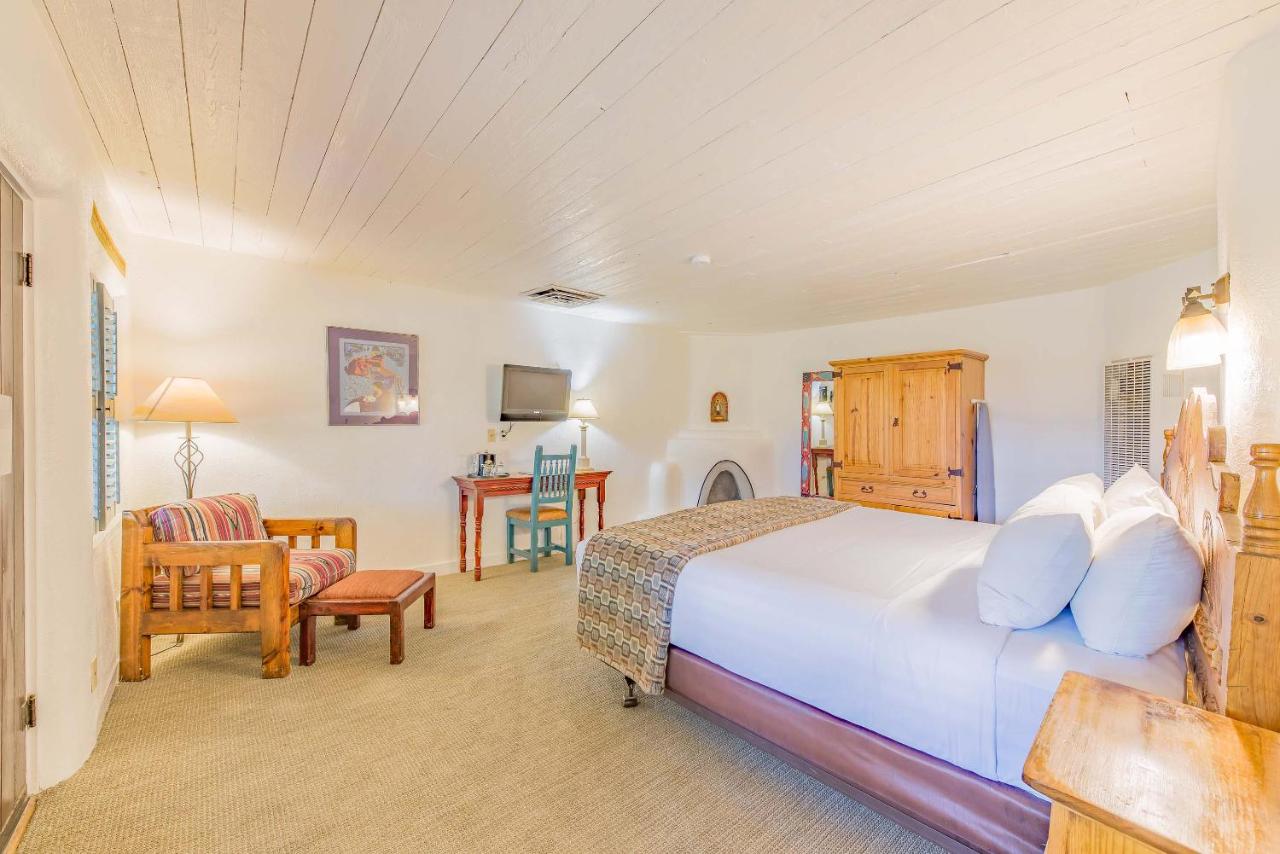 King Room at The Historic Taos Inn