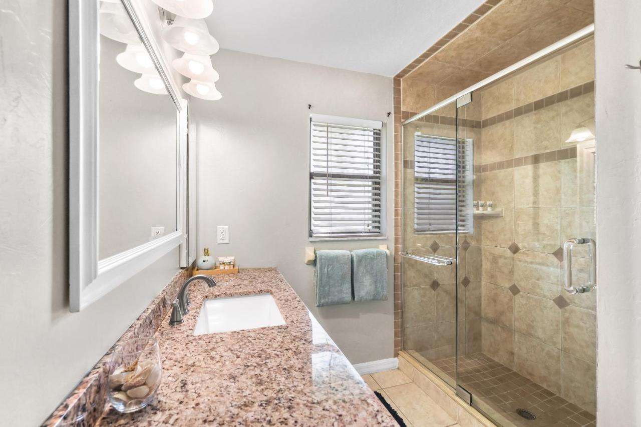 | Dream family vacation, pool fun, pet friendly - Villa Florida Flair